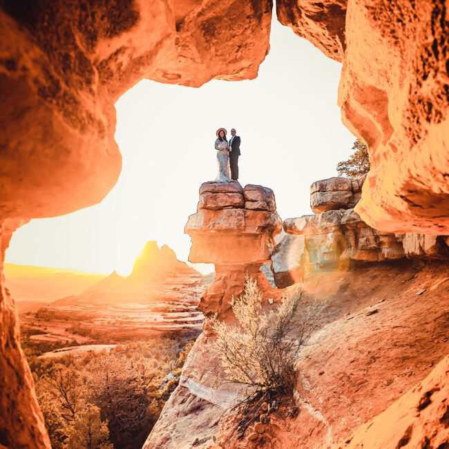 Wedding photography at Merry Go Round Sedona, Lisa Garrett Photography Sedona Elopement photographer at Merry Go Round Sedona, Lisa Garrett Photography