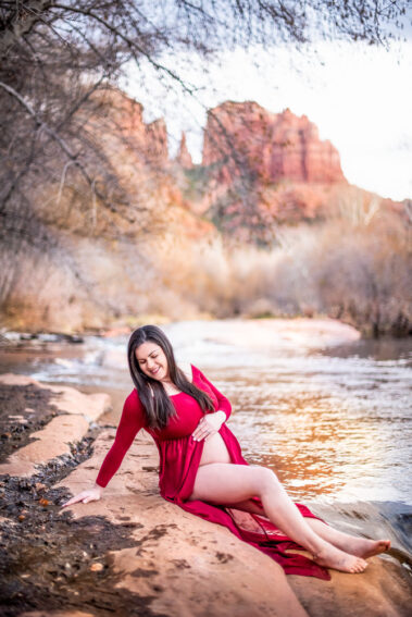 Sedona maternity photographer at Crescent Moon Ranch