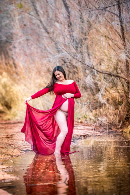 Sedona maternity photography at Crescent Moon Ranch