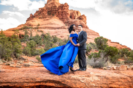 Sedona engagement photographer at Bell Rock