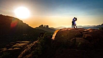Sedona adventure elopement photographer Lisa Garrett Photography