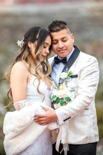 Winter elopement photographer in Sedona Arizona