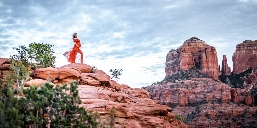 Photo: gorgeous maternity photography in Sedona Lisa Garrett Photography Photo: gorgeous maternity photography in Sedona Lisa Garrett Photography