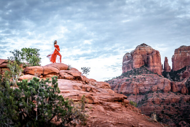 Photo: gorgeous maternity photography in Sedona Lisa Garrett Photography Photo: gorgeous maternity photography in Sedona Lisa Garrett Photography