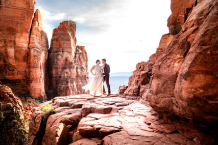 Sedona adventure elopement at Cathedral Rock Lisa Garrett photographer