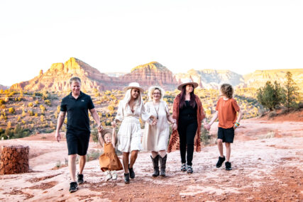 Photo: Sedona Arizona family photographer Lisa Garrett Photography