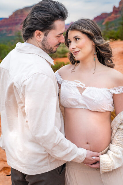 Maternity photography in Sedona