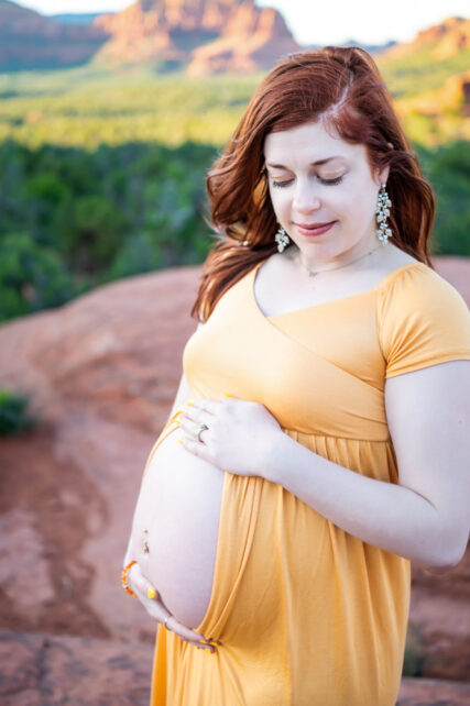Maternity portraits in Sedona
