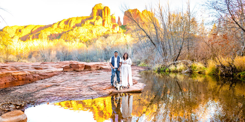 maternity photography with water in Sedona