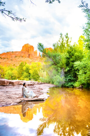 maternity photographer in Sedona