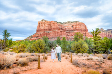 Maternity photographer in Sedona Arizona