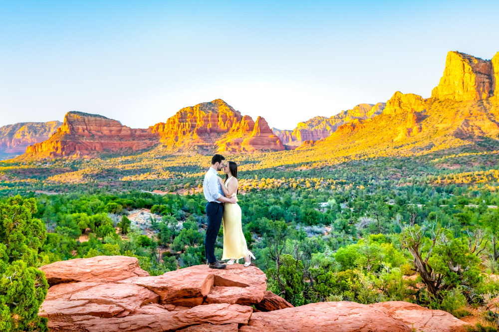 Romantic engagement photos in Sedona