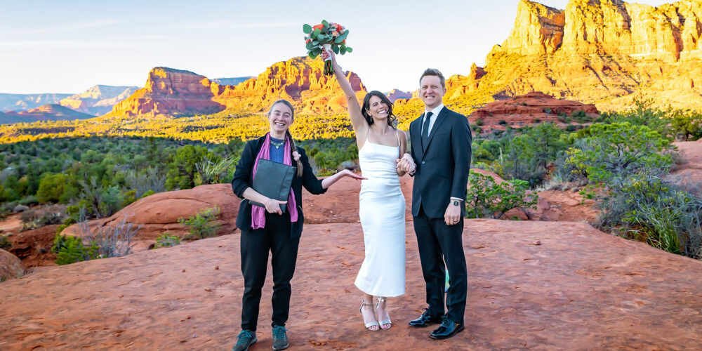Beautiful sedona elopement Golden hour sedona elopement