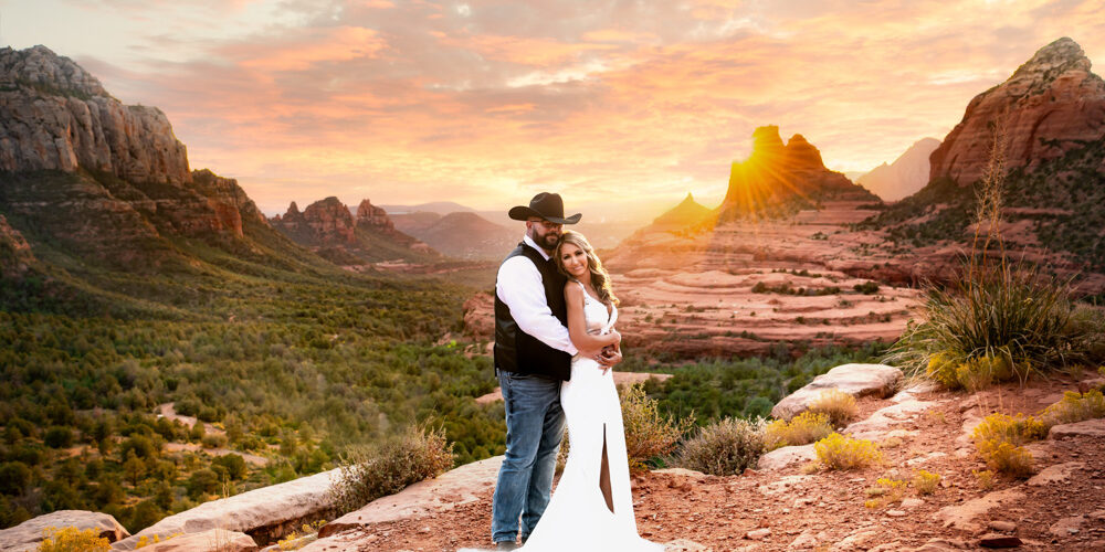 Beautiful elopement destinations in Arizona Merry go round rock